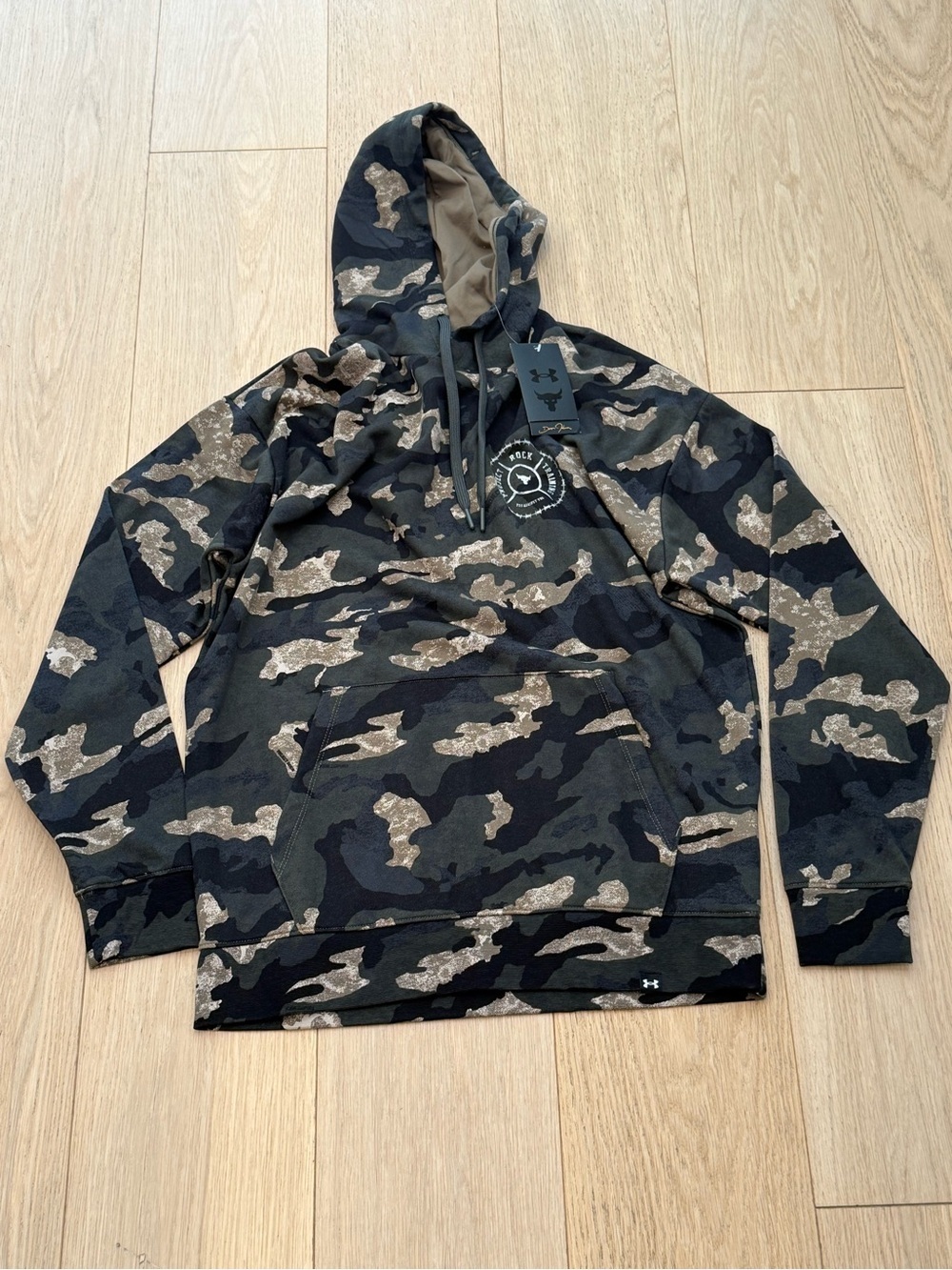 Under Armour Project Rock Camo Hoodie Men’s Medium M Loose Fit Dwayne Johnson